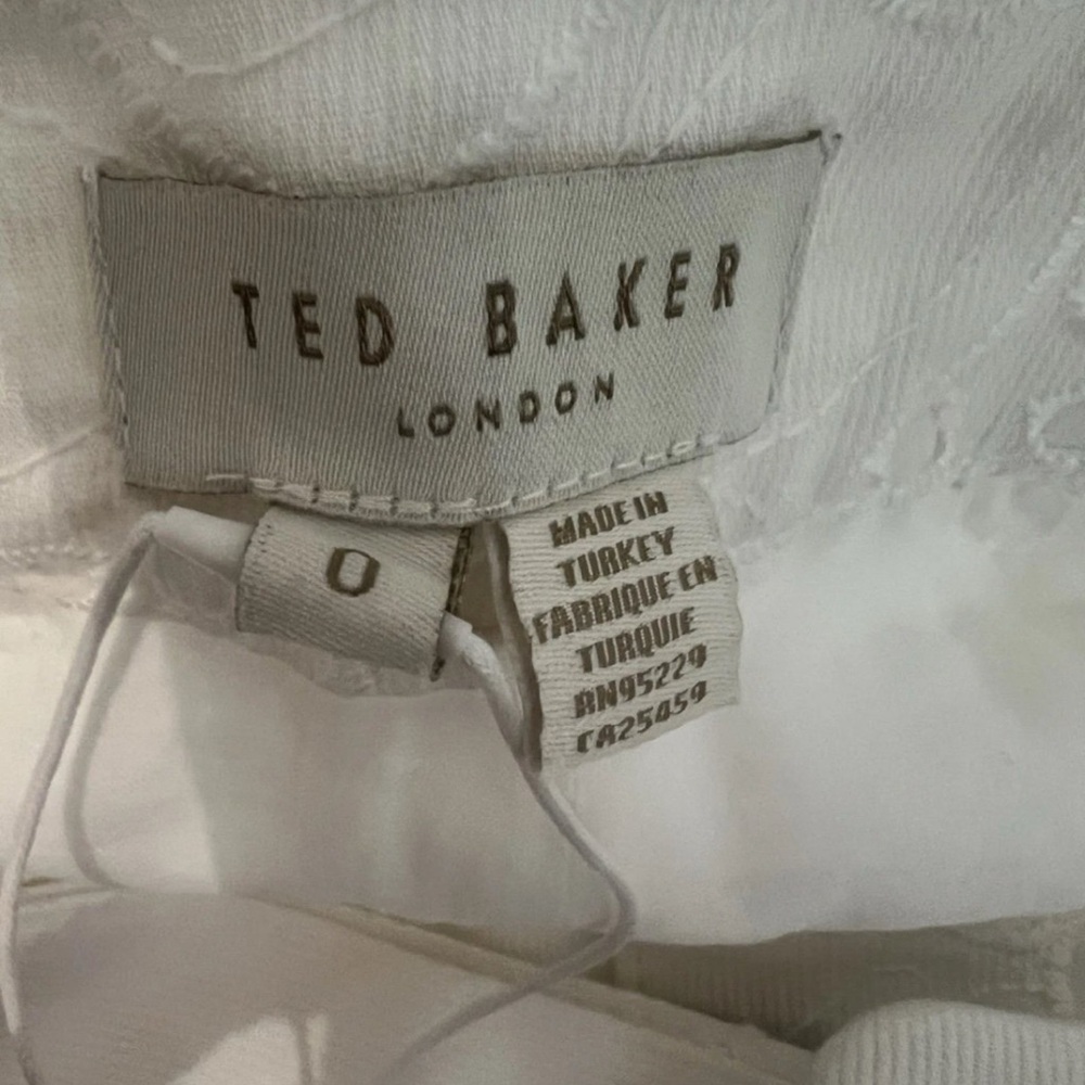 Ted Baker High Waist White Eyelet Shorts Size 0 (US Size 2) - Picture 6 of 9